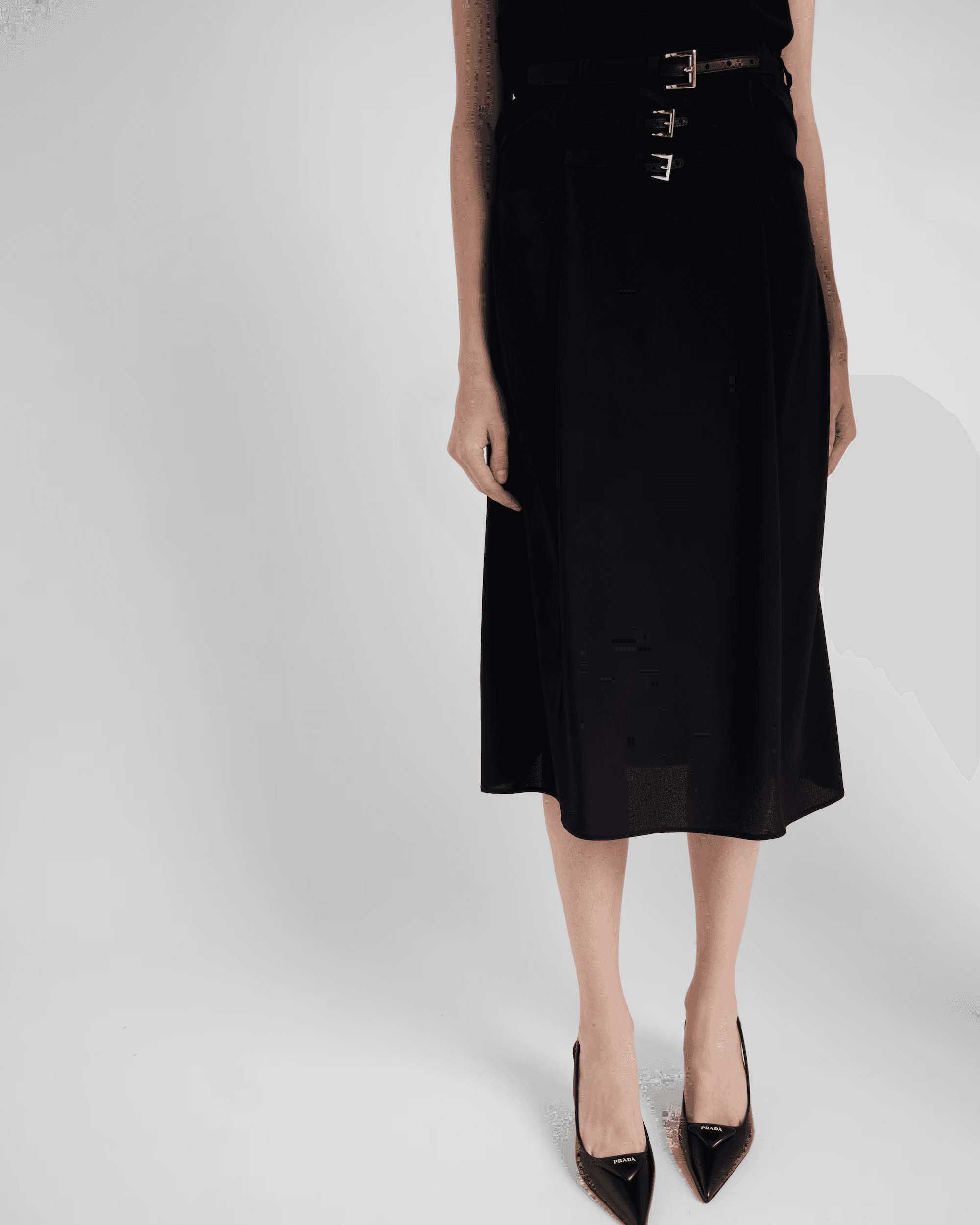 QUYẾN RŨ ĐẦY MÊ HOẶC